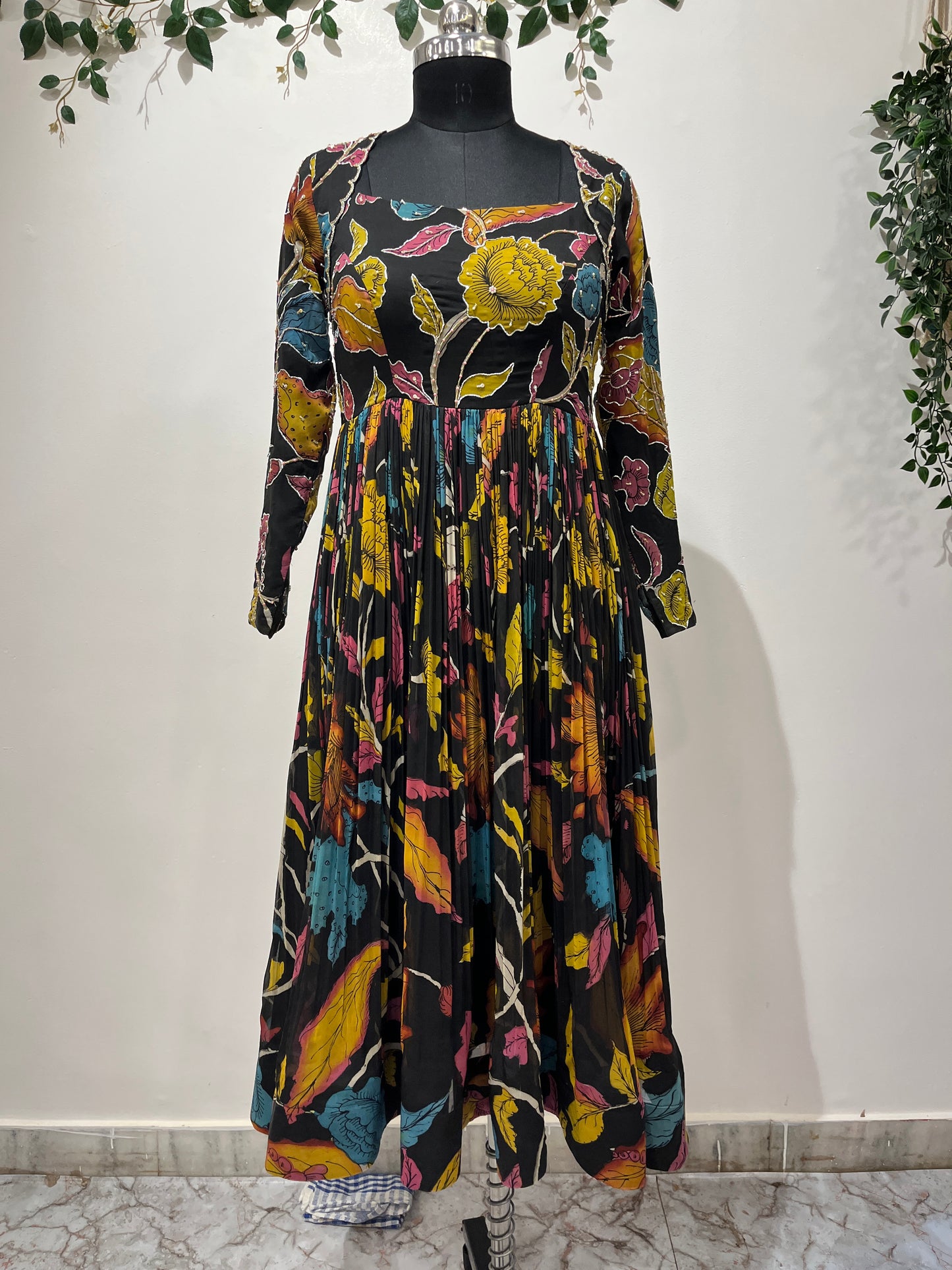 Black Floral Midi Frock Midi Lengthfrock