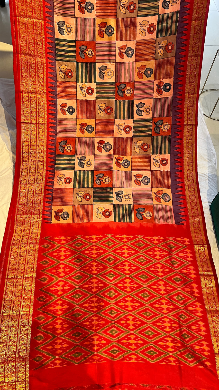 Ikkath pattu saree