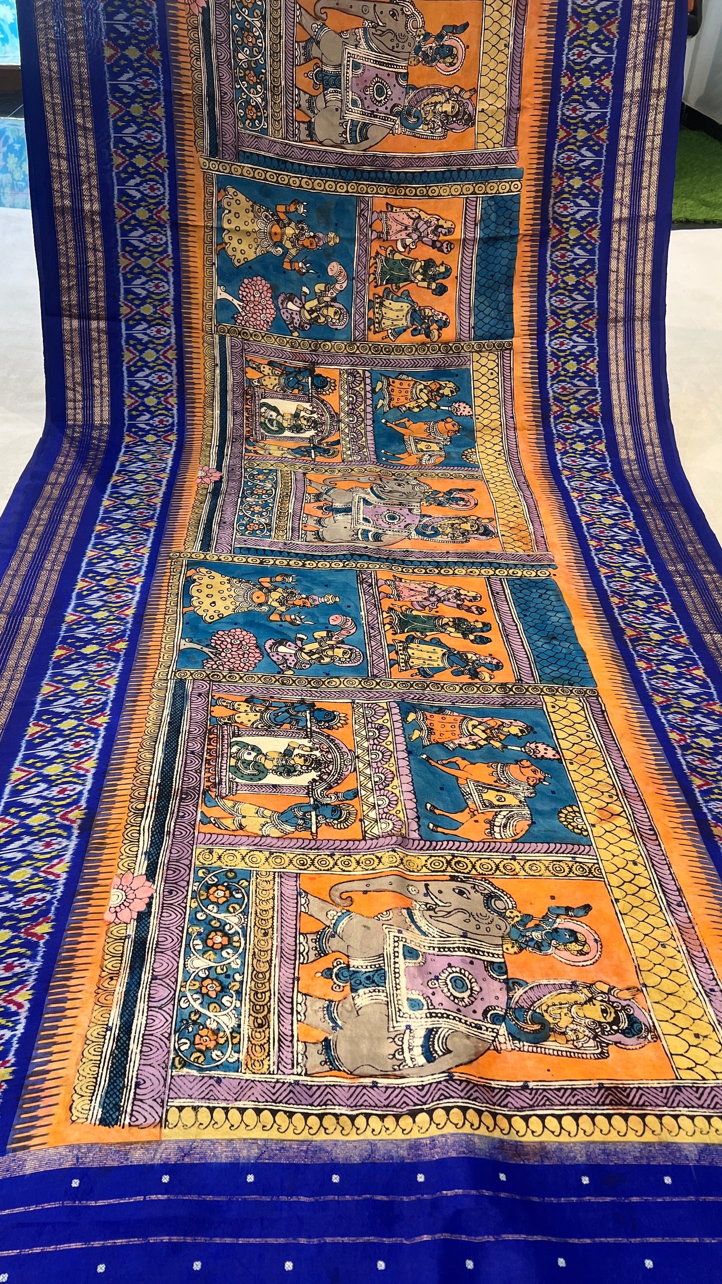 Ikkat Kanchi border Madthas patola saree