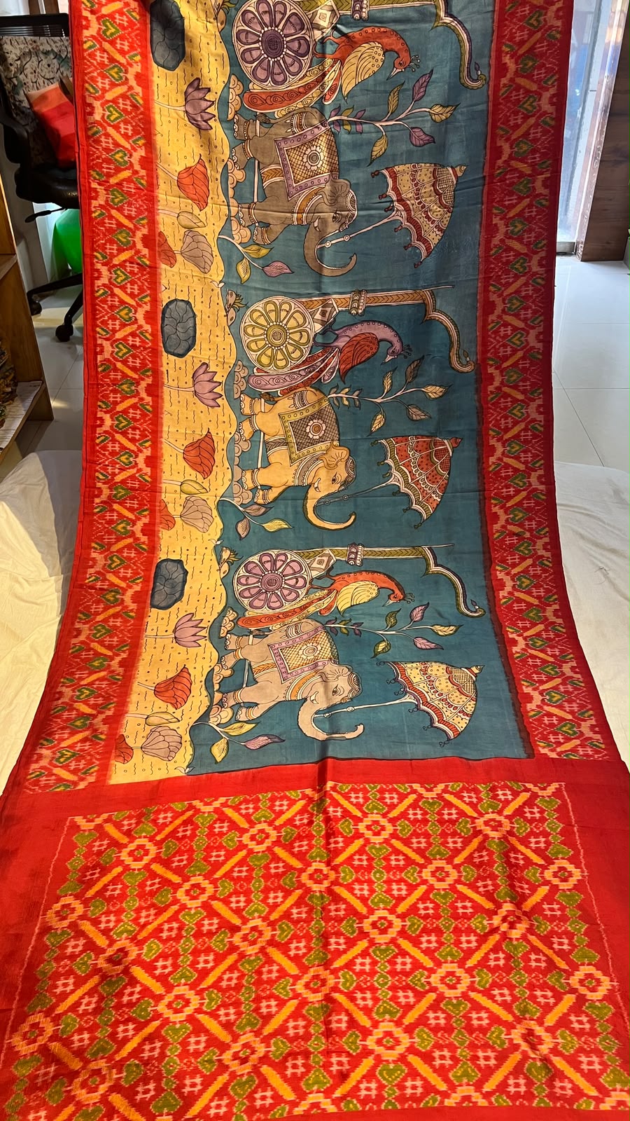 Ikkath Patola Saaree