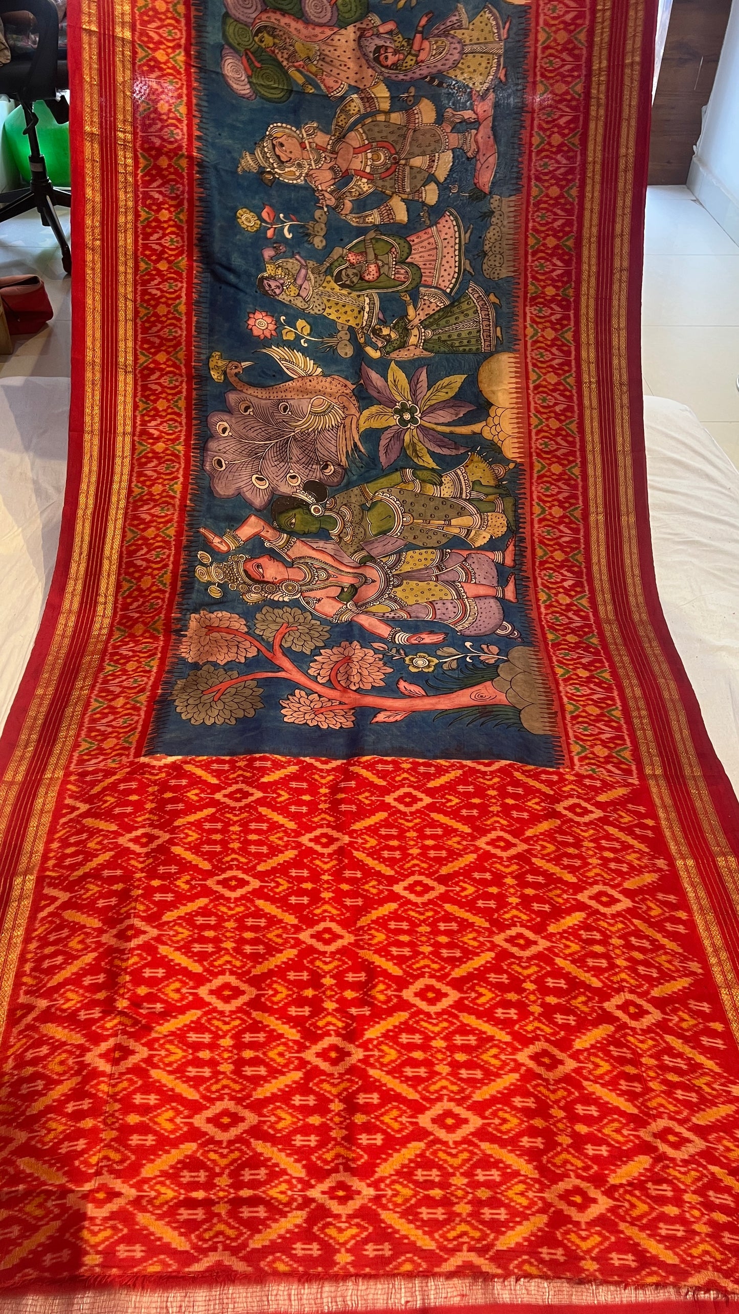 Ikkat Kanchi border Madthas patola saree
