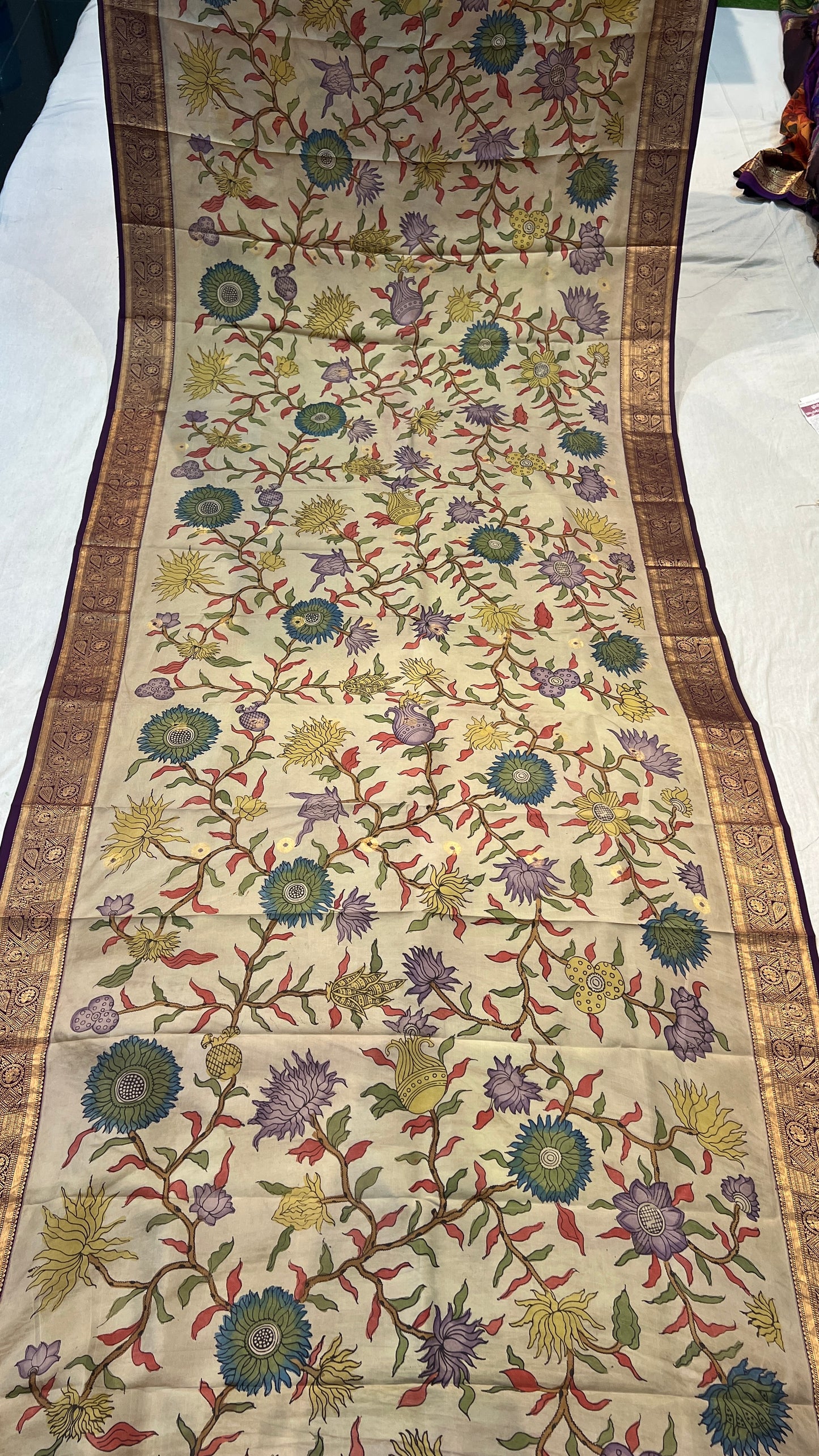 Kanchipattu saree