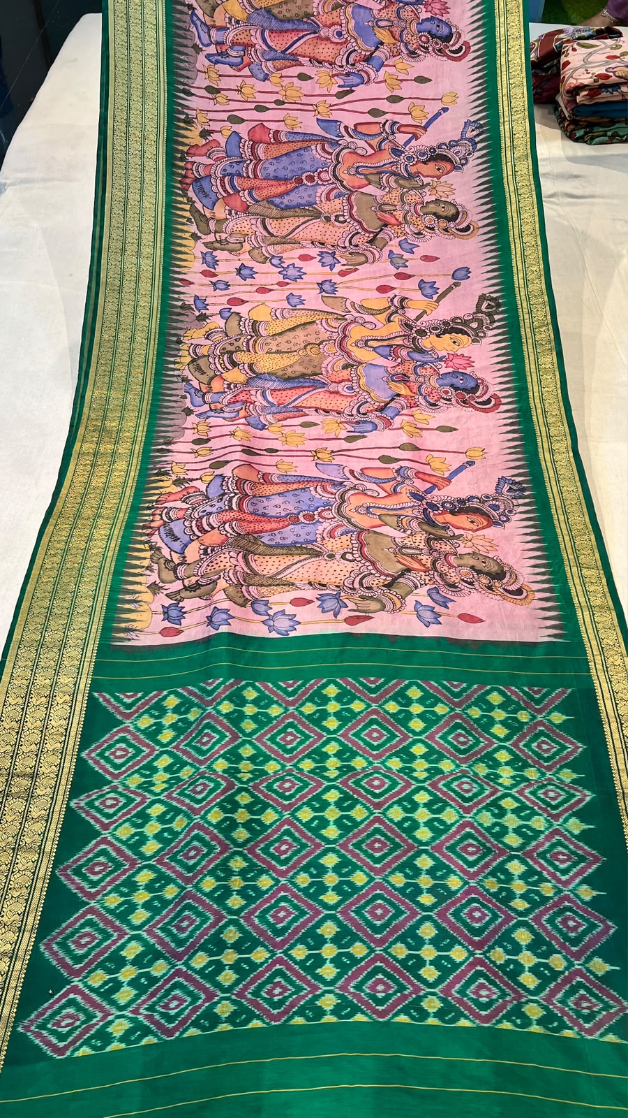 Ikkath pattu saree