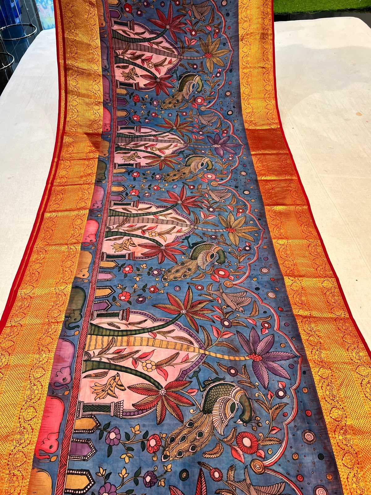 Kanchi Pattu saree