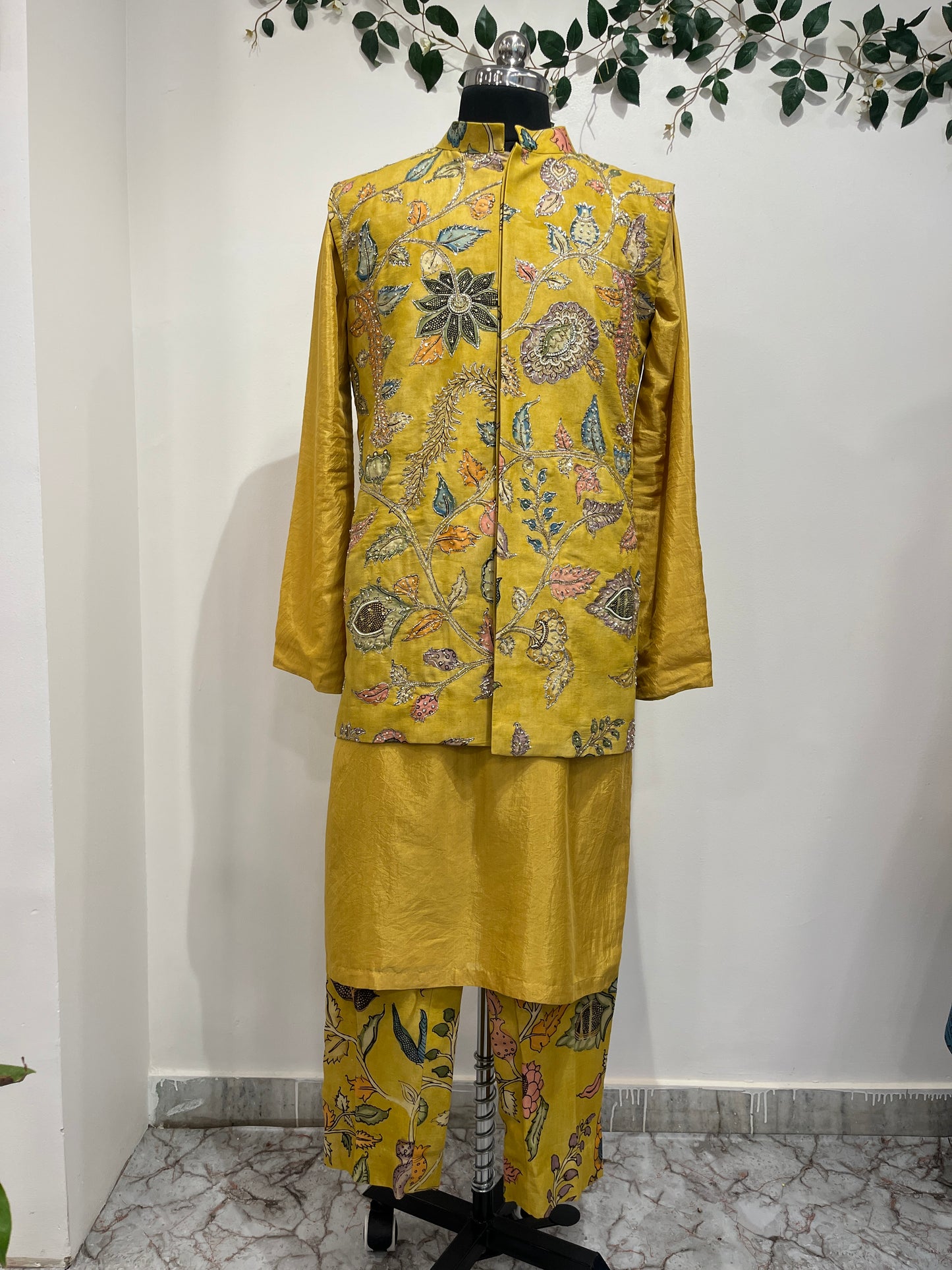 Yellow Kurta with Maggam Highlighted Overcoat